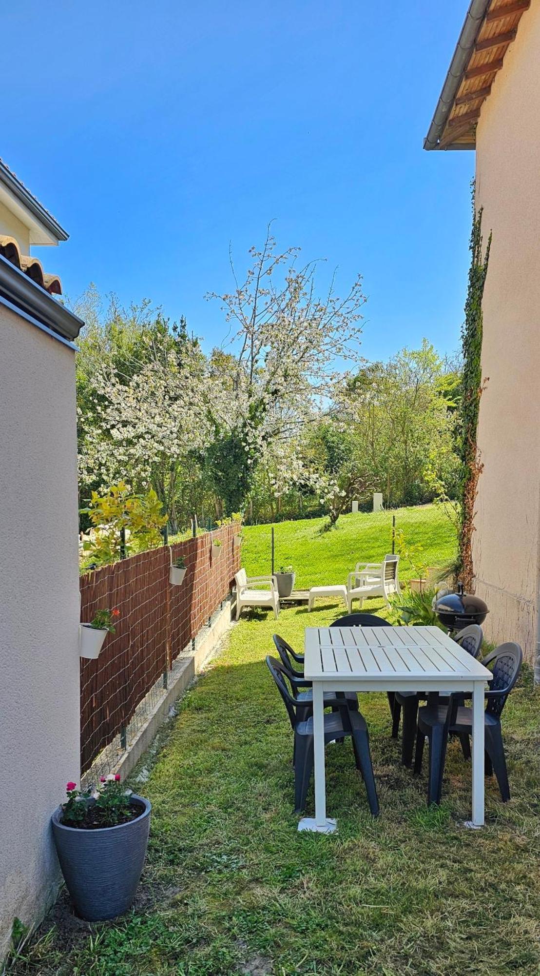 Appartement Lumineux Et Calme En Rez-De-Jardin Castanet-Tolosan Exteriér fotografie